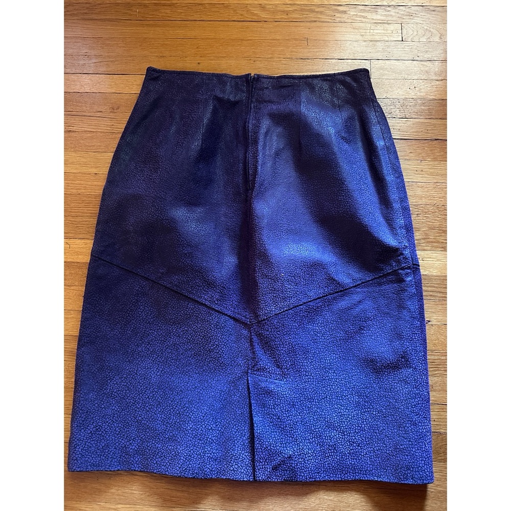 Vintage W by Wilson’s Purple Textured Midi Leather Skirt, Size 14 - Picture 2 of 9